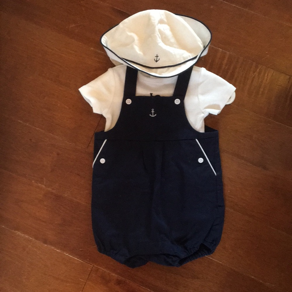 Excellent 3 piece Janie and Jack outfit!